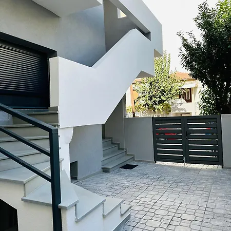 Iasonos 9 Luxury